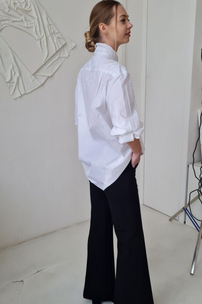 Белая прямая рубашка хлопковая с накладными карманами Shymoda 229-21 белый - фото 3