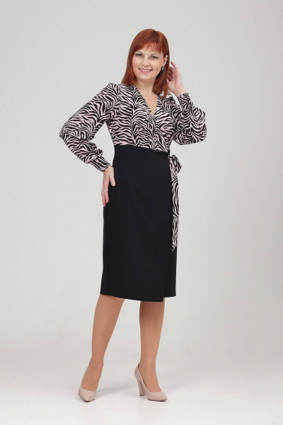 Полуприлегающее платье из текстиля с запахом и рукавами Соджи 595 черный/розовый - фото 2