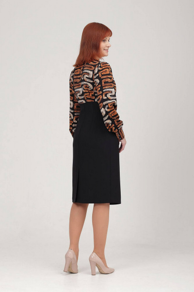 Черное платье из текстиля с запахом и отрезным верхом Соджи 595 черный/рыжий - фото 4