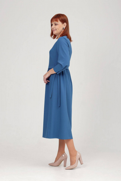 Платье с рельефными швами и регулируемым поясом Соджи 597 голубой - фото 4