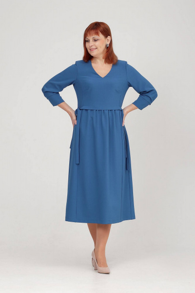 Платье с рельефными швами и регулируемым поясом Соджи 597 голубой - фото 3