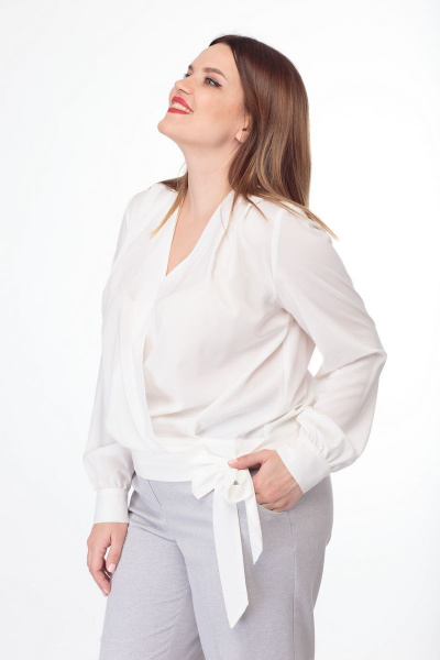 Летняя белая блуза с запахом и сложными складками Anelli 829 белый - фото 2