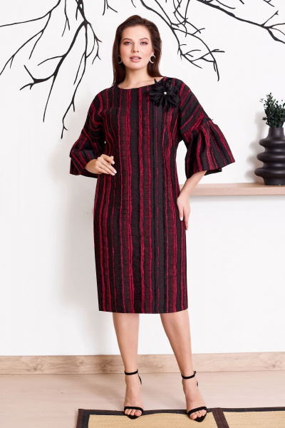 Платье-футляр с съемной брошью из крешованной тафты Lissana 4859 - фото 1