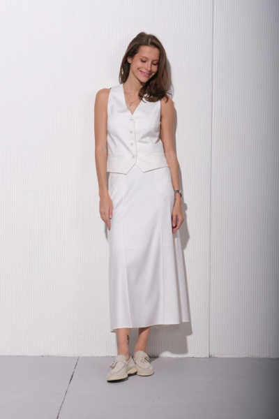 Деловой белый жилет из текстиля для гардероба Luitui R3010 молочный - фото 10