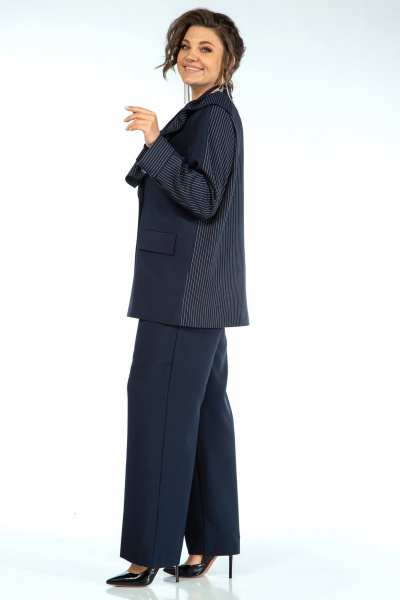 Синий жакет свободного силуэта с оборкой и карманами Alani Collection 2017 синий - фото 3