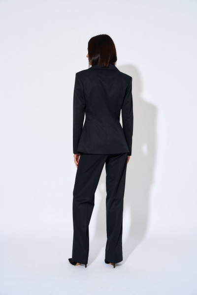 Деловой полуприлегающий жакет из костюмной ткани AG Green G496/4 черный - фото 2