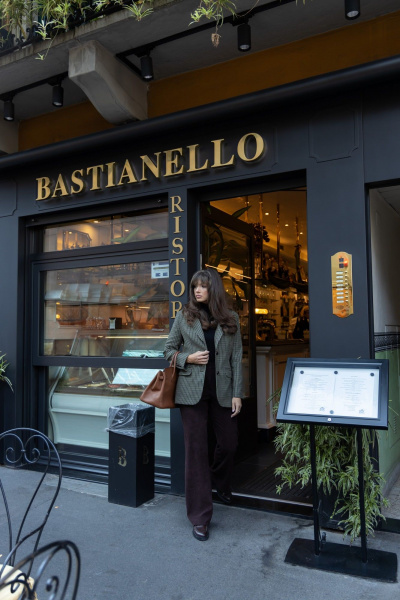 Приталенный жакет из легкого текстиля с зеленой мелкой клеткой EZER 1007 зеленый - фото 6