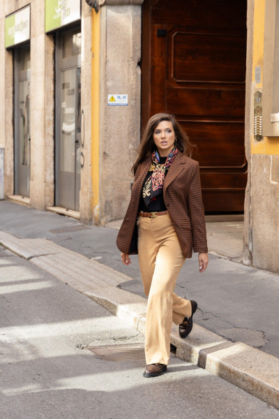 Брюки из мягкого вельвета с вертикальными полосками и карманами EZER 1008 бежевый - фото 7