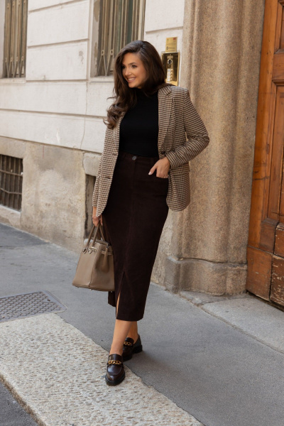 Миди юбка из вельвета с вертикальной раскладкой и карманами EZER 1013 баклажан - фото 10