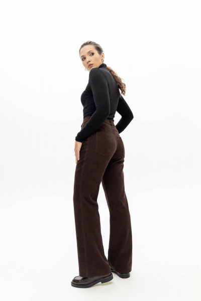 Брюки из мягкого вельвета с расклешенным кроем и карманами EZER 1016 баклажан - фото 9