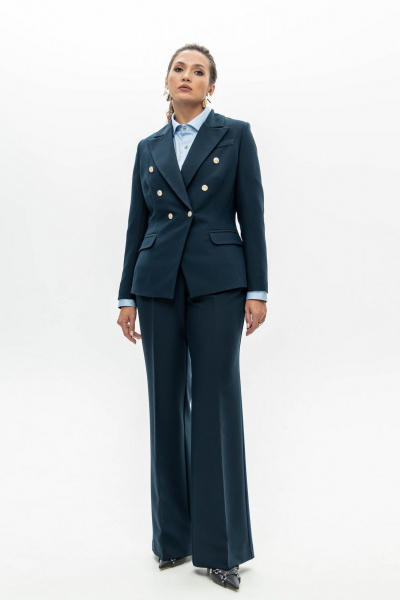 Деловой костюм брюки и блейзер из текстиля с стрелками EZER 2032 темно-синий - фото 2