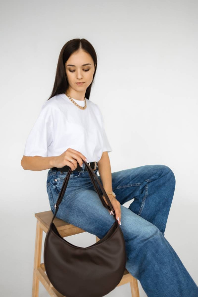 Коричневая кожзам сумка-месяц с вместительным отделением и карманами MT.Style LUNA2 brown - фото 6