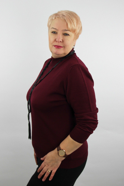 Красный свитер из трикотажа с круглым вырезом и воротником-стойкой Полесье С3731-23 3С8783-Д43 158,164 бургундский - фото 2