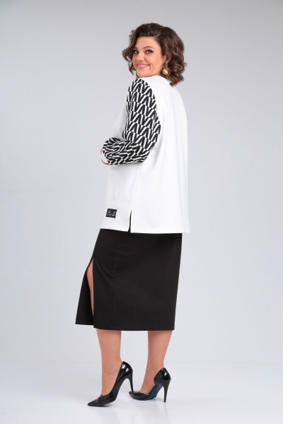 Белый или черный трикотажный джемпер с разрезами OVERYOU М135/1 бело-черный - фото 4