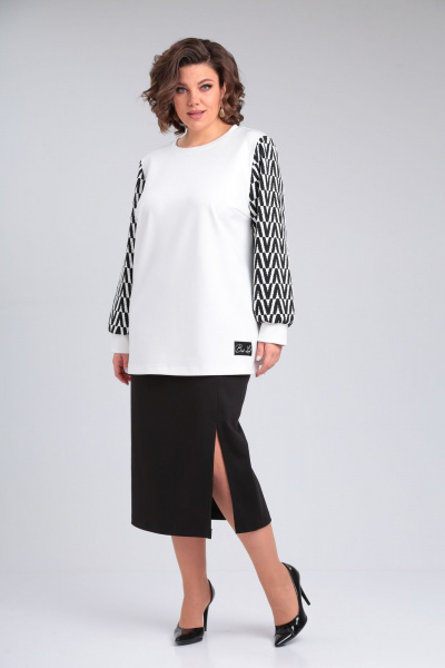 Белый или черный трикотажный джемпер с разрезами OVERYOU М135/1 бело-черный - фото 2