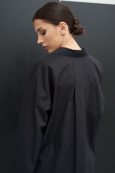 Классическая черная рубашка из хлопка с разрезами ATTIKA А288 черный - фото 6