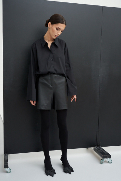 Классическая черная рубашка из хлопка с разрезами ATTIKA А288 черный - фото 1