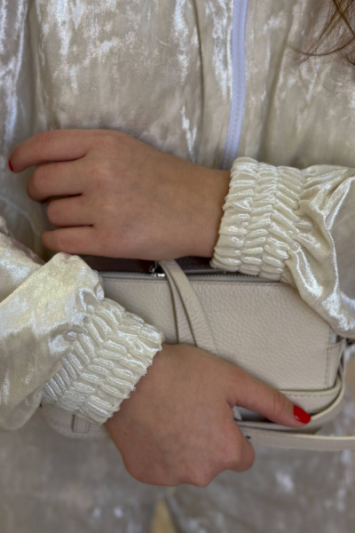 Белый спортивный костюм из бархата с разрезами на брюках LindaLux 3-022 молочный - фото 9