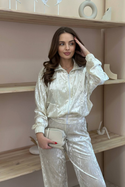 Белый спортивный костюм из бархата с разрезами на брюках LindaLux 3-022 молочный - фото 5