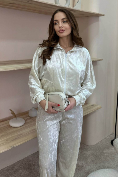 Белый спортивный костюм из бархата с разрезами на брюках LindaLux 3-022 молочный - фото 3
