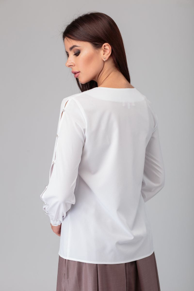 Нежная блуза из хлопка с разрезами и пуговицами Anelli 826 белый - фото 6