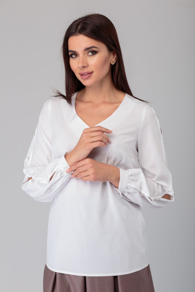 Нежная блуза из хлопка с разрезами и пуговицами Anelli 826 белый - фото 2