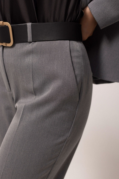 Деловой костюм с жакетом и брюками из текстиля Golden Valley 6172-1 серый - фото 3