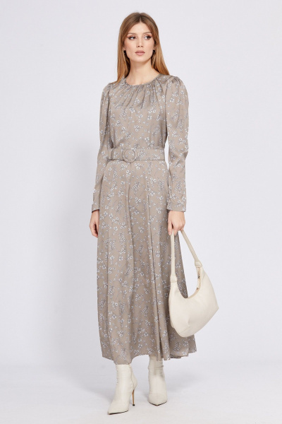 Платье с принтом из атласа, миди, с ремнем и сборкой EOLA 2559 бежевый_в_цветы - фото 1