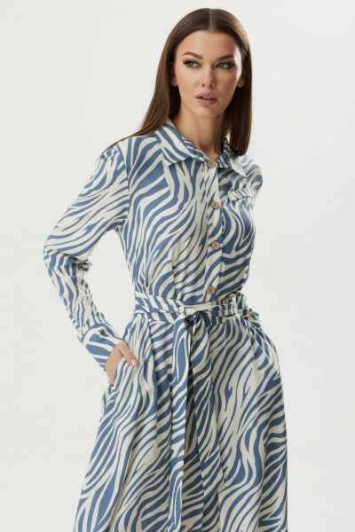 Нарядное платье из текстиля с расширенной юбкой и карманами LadisLine 1270 зебра/синий - фото 5