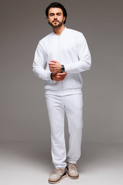 Демисезонный спортивный костюм бомбер и брюки из трикотажа GO M3071/01-01 - фото 1