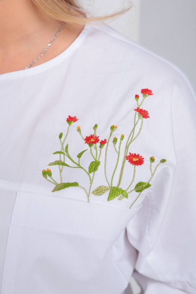 Белая хлопковая рубашка с вышитыми карманами Viola Style 1172 - фото 4