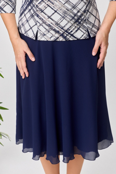 Платье женское с шифоном и жаккардом праздничное до середины икры Pocherk 1-023 темно-синий - фото 11