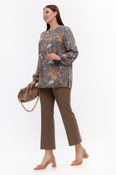 Блуза с кокеткой и разрезами, демисезон La rouge 6281 кофейный-(цветы) - фото 3