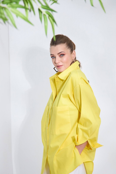 Демисезонная рубашка оверсайз из текстиля с встречной складкой SOVA 11078 желтый - фото 2