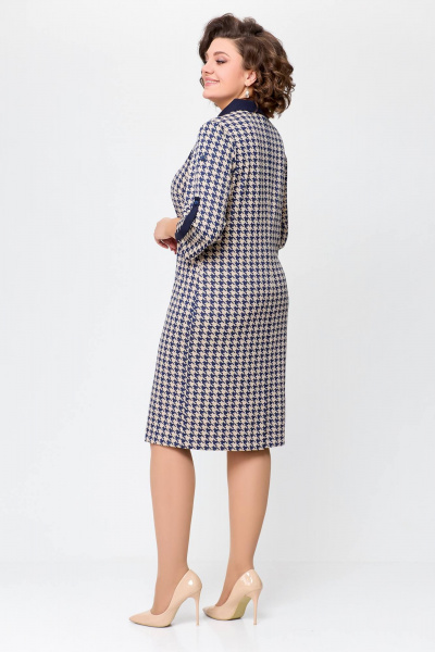 Платье из трикотажа с горловиной и пуговицами Swallow 697 сине-бежевая_гусиная_лапка - фото 11