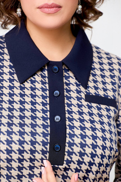 Платье из трикотажа с горловиной и пуговицами Swallow 697 сине-бежевая_гусиная_лапка - фото 9