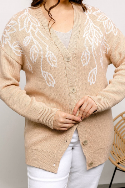 Бежевый кардиган с магнолиями и рукавами на ластик Romgil РВ0031-ХЛ2 крем-брюле,молочный - фото 2