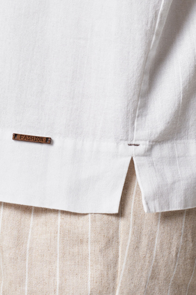 Белая хлопковая блуза прямого силуэта с коротким рукавом Панда 174240w белый - фото 4