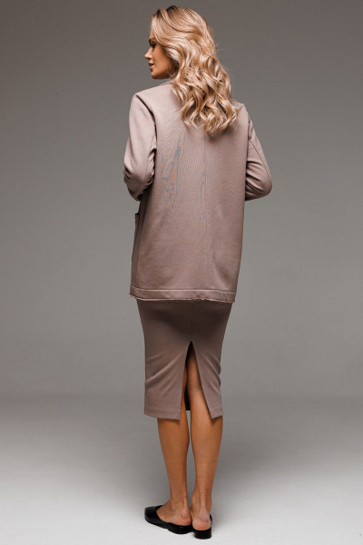 Костюм из трикотажа с лацканами и облегающей юбкой GO F7065/04-03.164-170 - фото 6