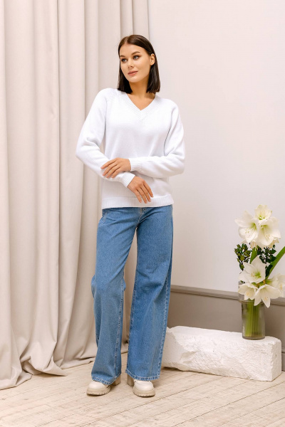 Белый вязаный джемпер с V-образным вырезом и длинным рукавом Romgil РВ0016-ХЛ2 белый - фото 5
