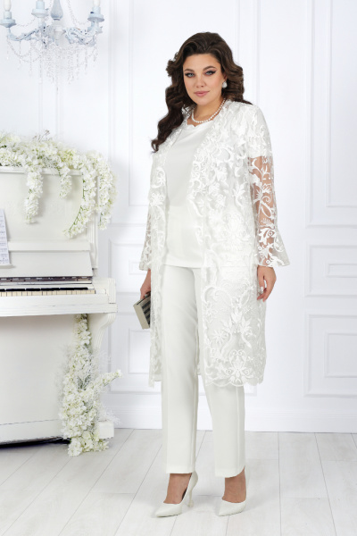 Вечерний брючный костюм из гипюра и сатина с поясом Ninele 5989 молочный - фото 4