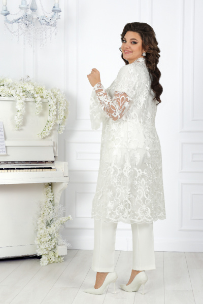 Вечерний брючный костюм из гипюра и сатина с поясом Ninele 5989 молочный - фото 21