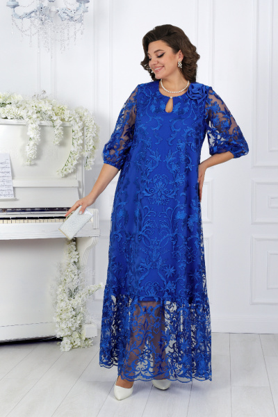 Вечернее кружевное платье макси с атласным поясом Ninele 7444 василек - фото 1