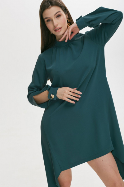 Платье из струящейся ткани с объемным силуэтом и расклешением Lyushe 3692 - фото 2