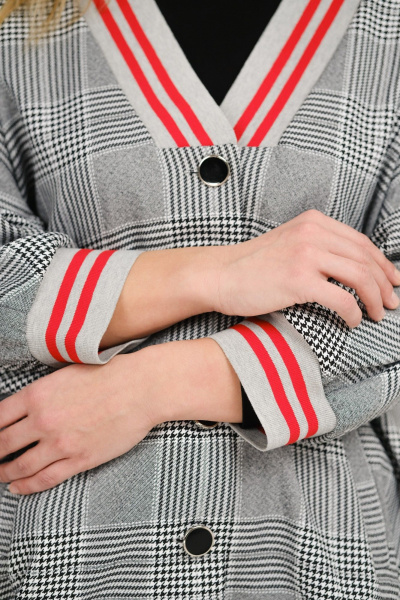 Бомбер с цельновыкроенными рукавами и застежкой на пуговицы Pretty 1093 черно-белый - фото 3