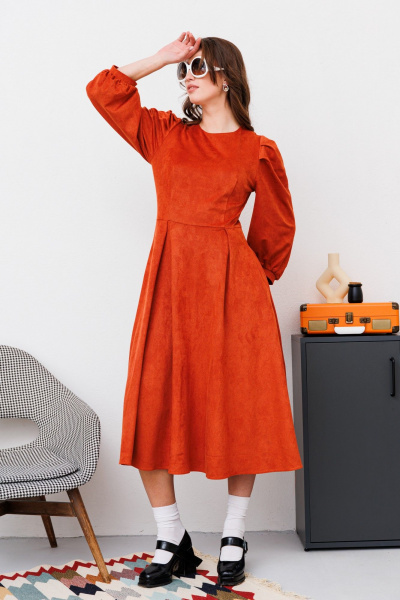 Миди платье из искусственной замши и трикотажа с вытачками NikVa 449-1 терракот - фото 1