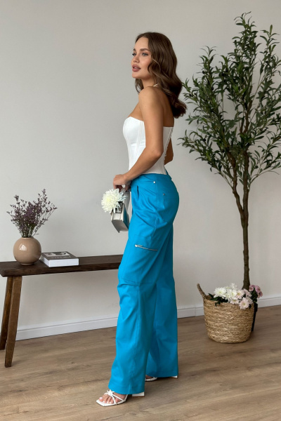 Брюки-карго расширенные книзу с карманами и шлевками Dilana VIP 1997 голубой - фото 2