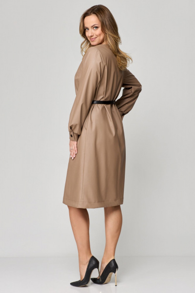 Демисезонное платье из эко-кожи с молниями и карманами Мишель стиль 1174 кофейный - фото 2