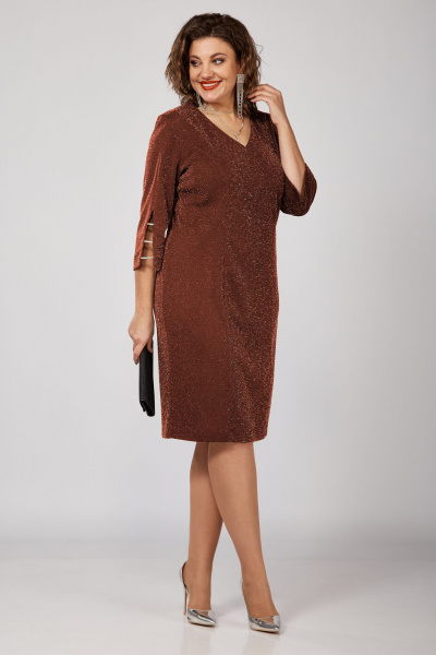 Платье коричневое трикотажное с люрексом в нарядном стиле Орхидея 1370-1 терракот - фото 5