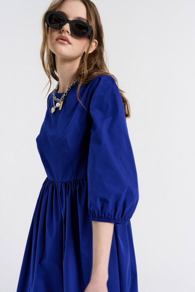 Свободное оверсайз платье из текстиля с пуговицами MilMil 1059В Мальбек - фото 6